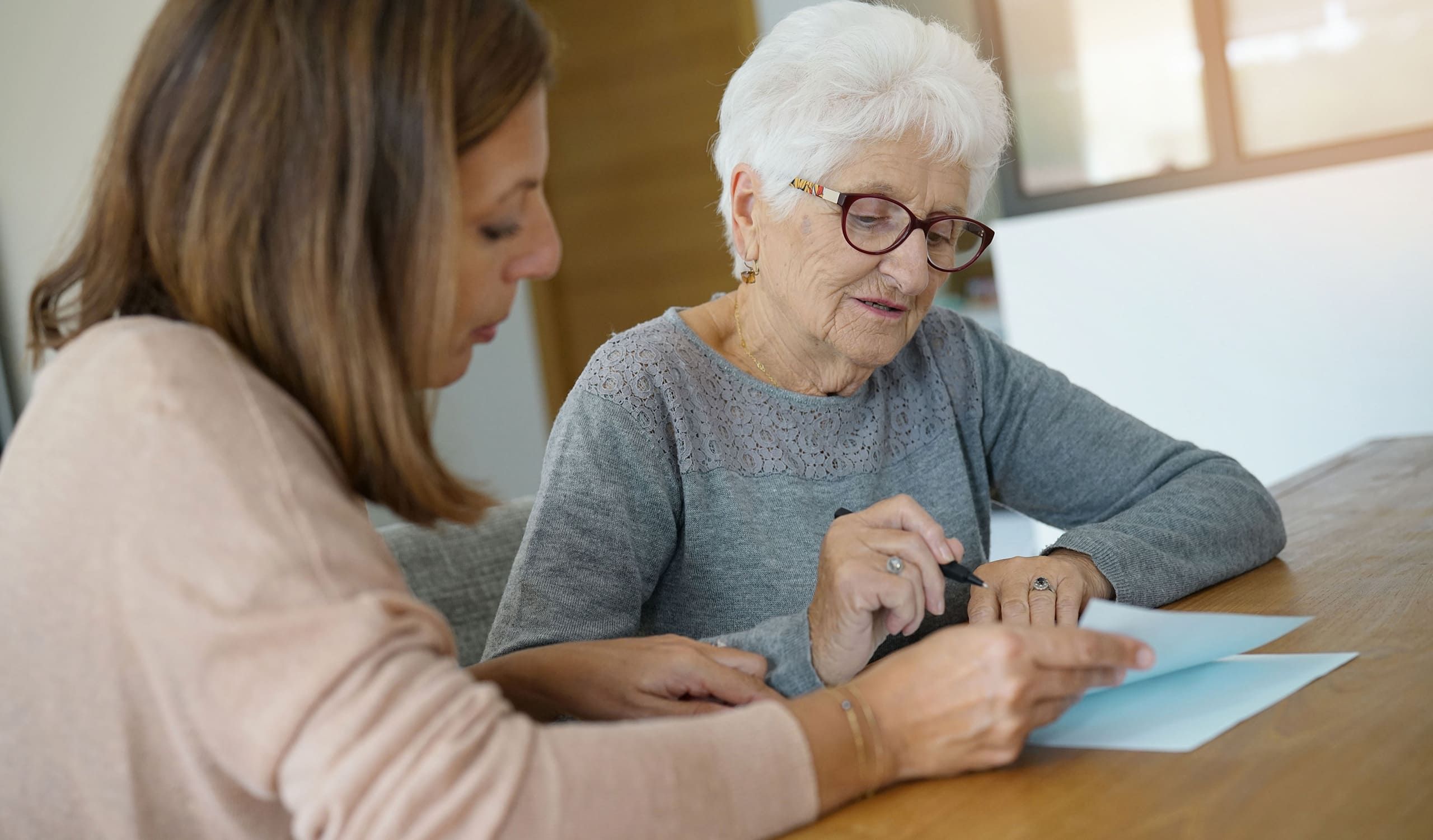 Aide à domicile Seniors à Cannes, Le Cannet, La Bocca et Mandelieu - Lérins Services