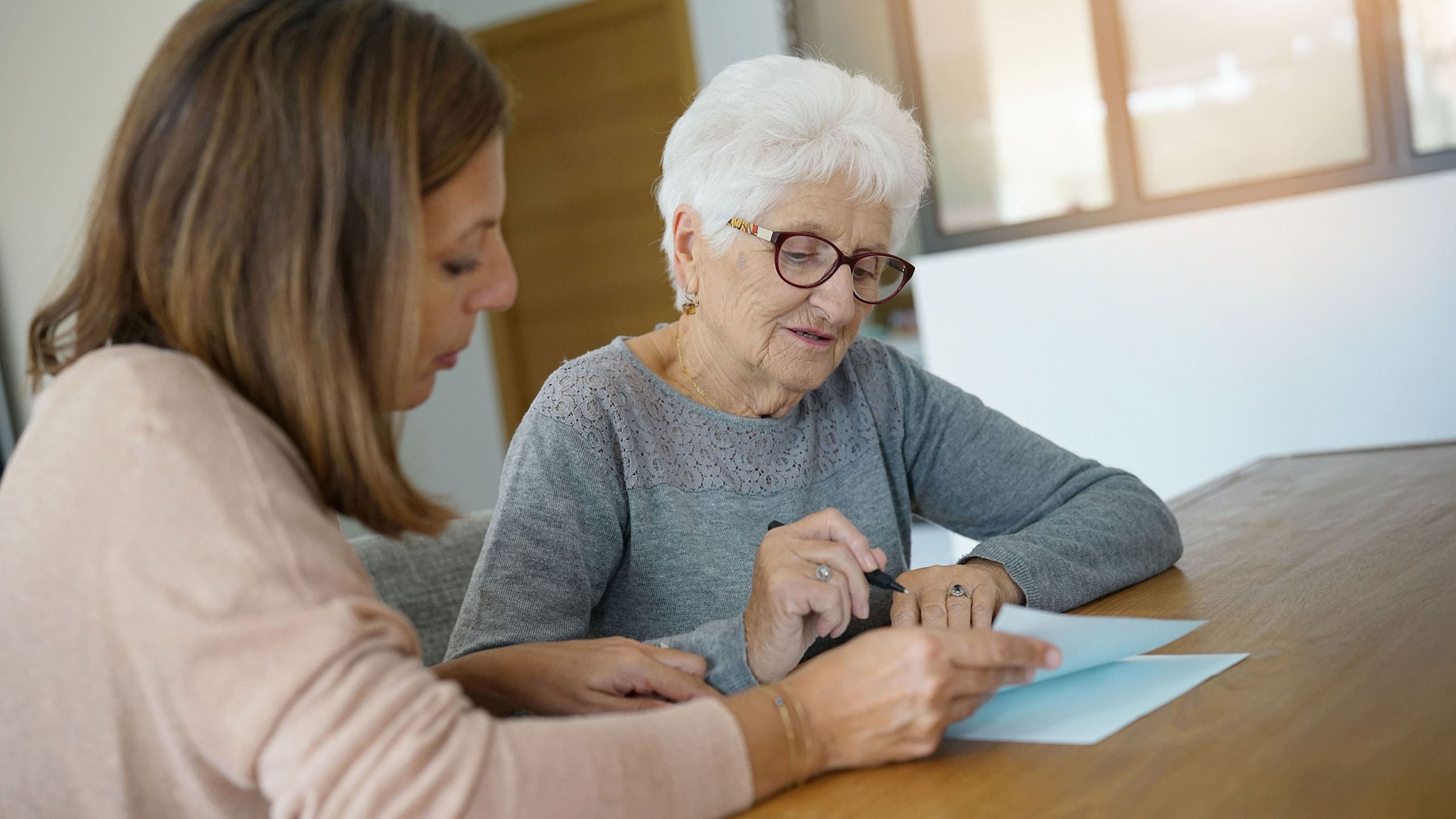 Aide à domicile Seniors à Cannes, Le Cannet, La Bocca et Mandelieu - Lérins Services
